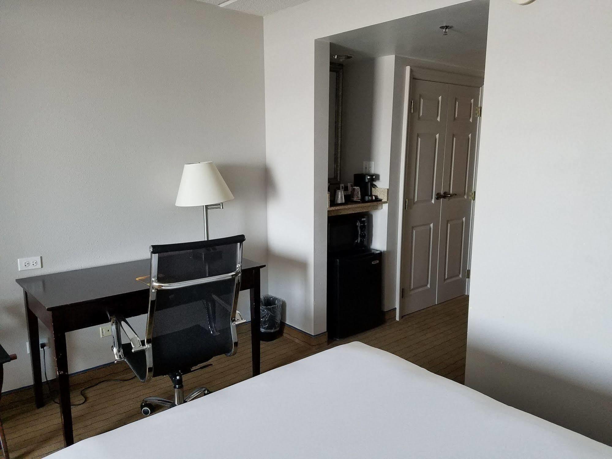 Holiday Inn Express & Suites - Prospect Heights By Ihg Ngoại thất bức ảnh